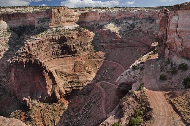 236 Canyonlands National Park, Shafer Trail.jpg